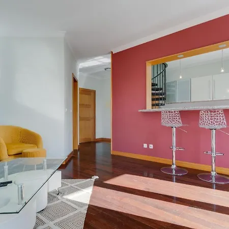 Ferienwohnung Fuer 4 Personen Ca 100 Qm In Cmara De Lobos, Madeira Suedkueste Von Madeira Apartment *