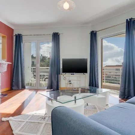 Apartment Ferienwohnung Fuer 4 Personen Ca 100 Qm In Cmara De Lobos, Madeira Suedkueste Von Madeira *